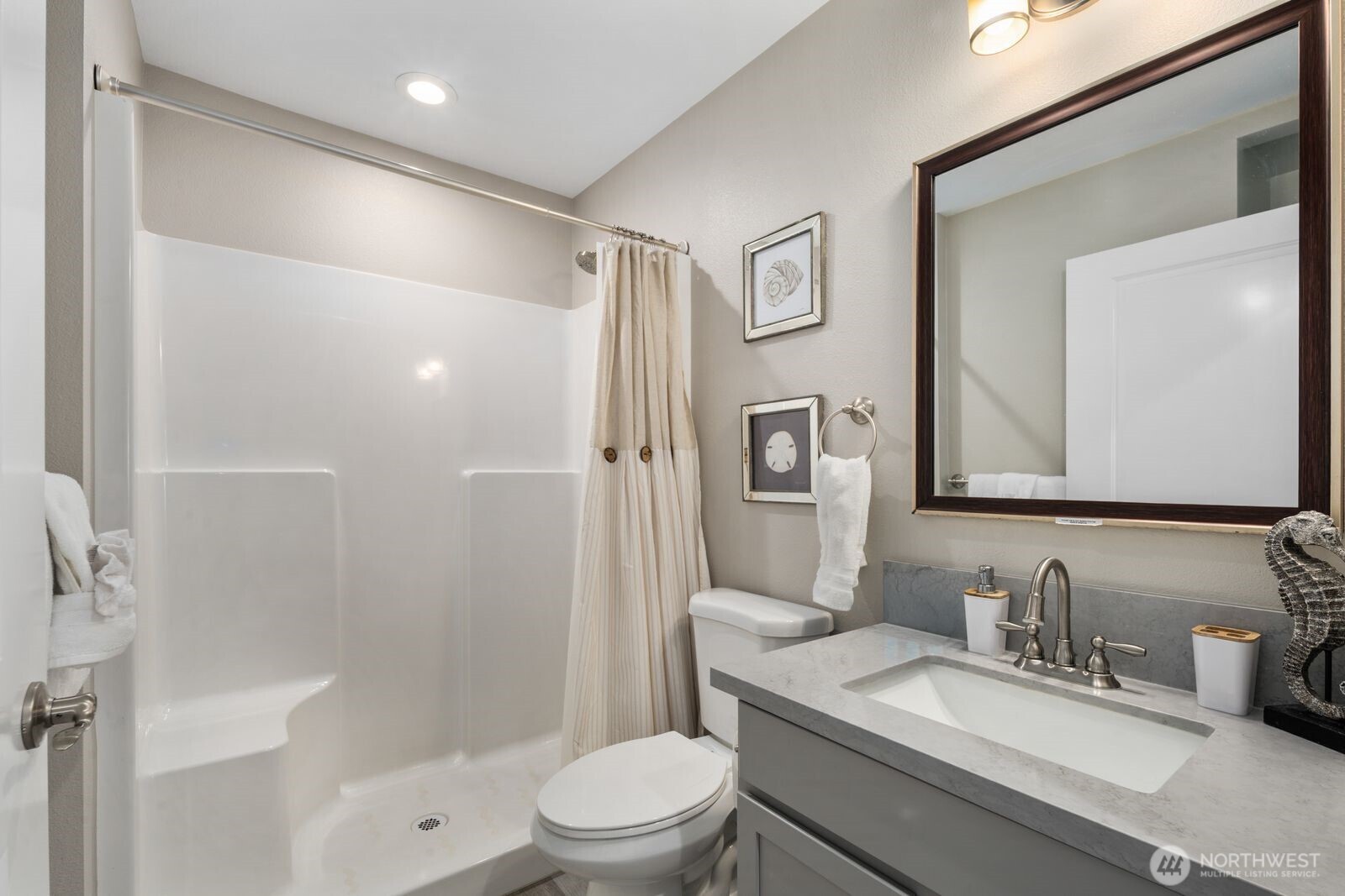 987 Alida Court SE, Ocean Shores, WA 98569