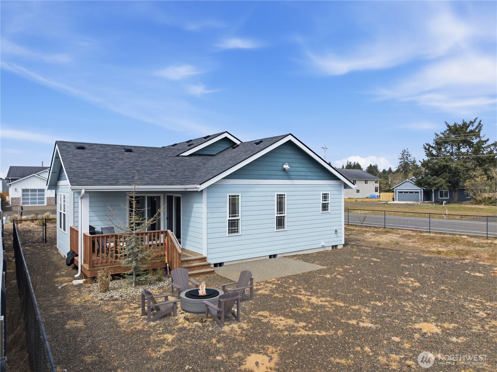 987 Alida Court SE, Ocean Shores, WA 98569