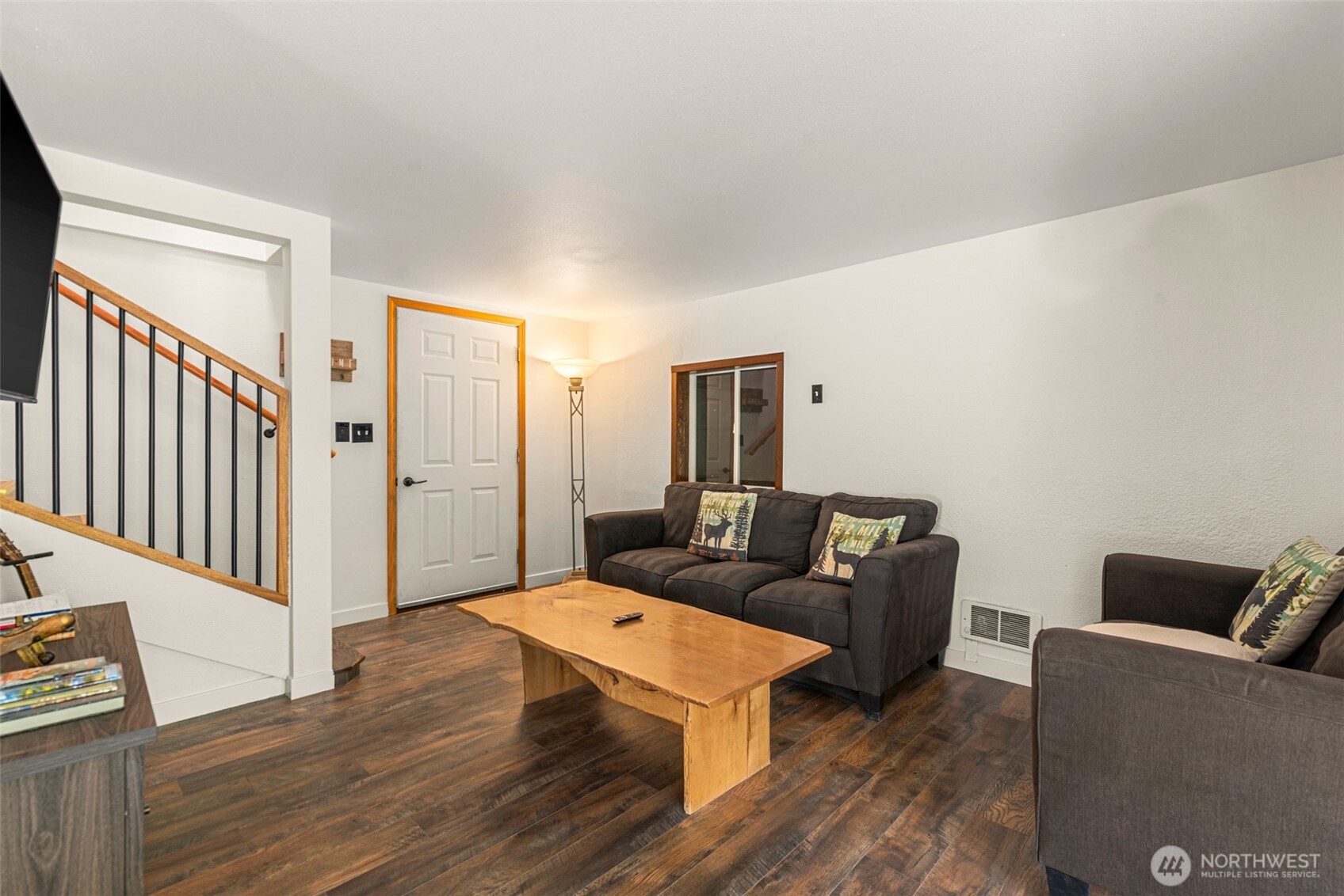 695 Sand Creek Road , Cashmere, WA 98815