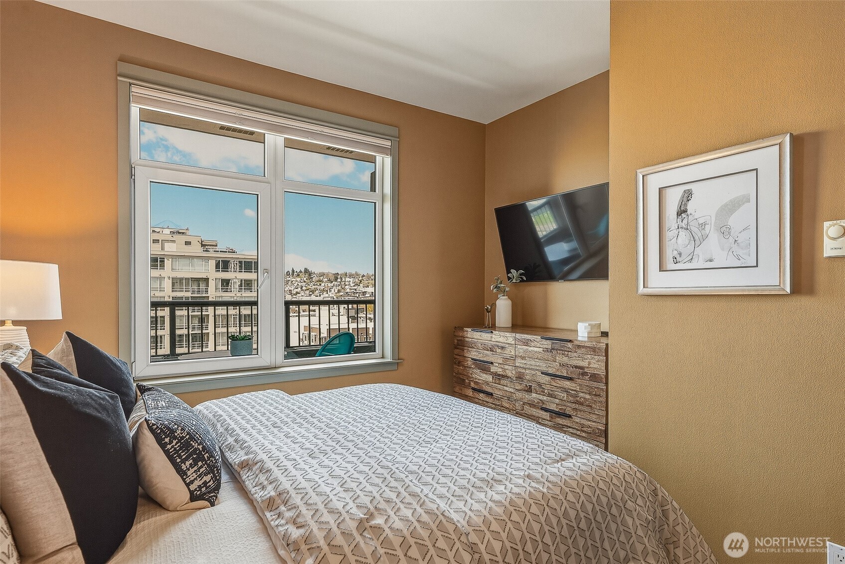 2801 1st Avenue #1018, Seattle, WA 98121