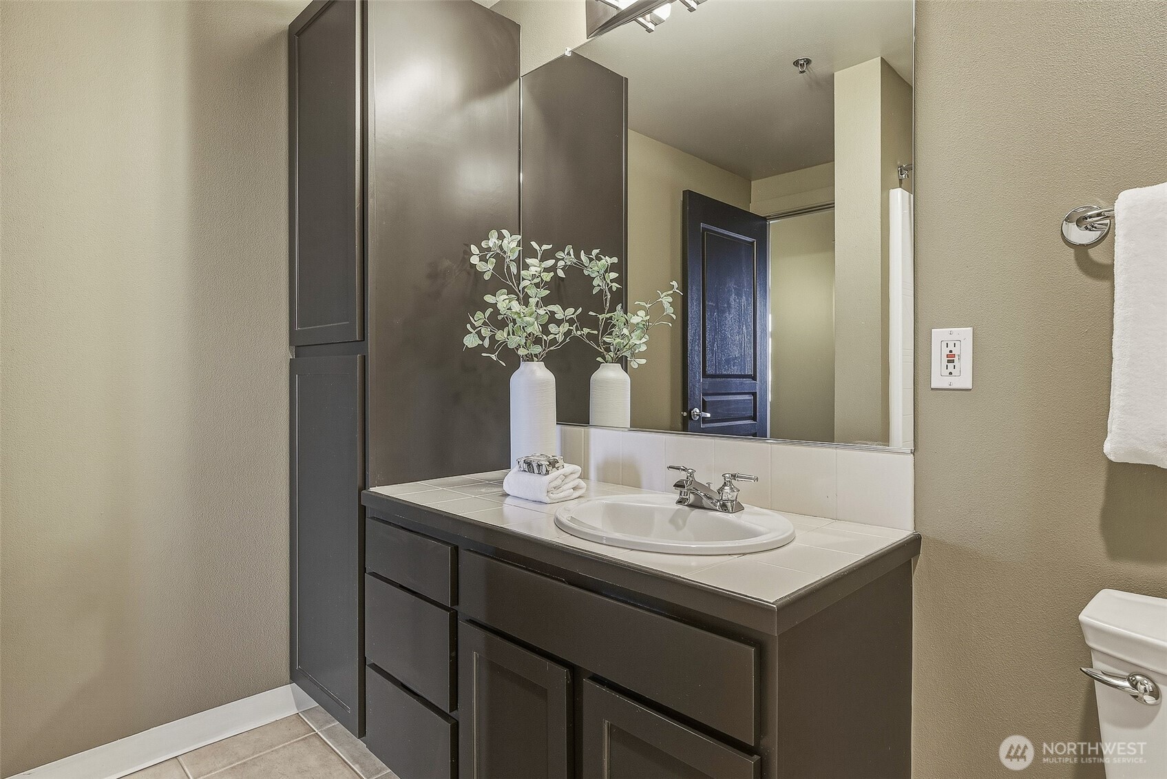 2801 1st Avenue #1018, Seattle, WA 98121