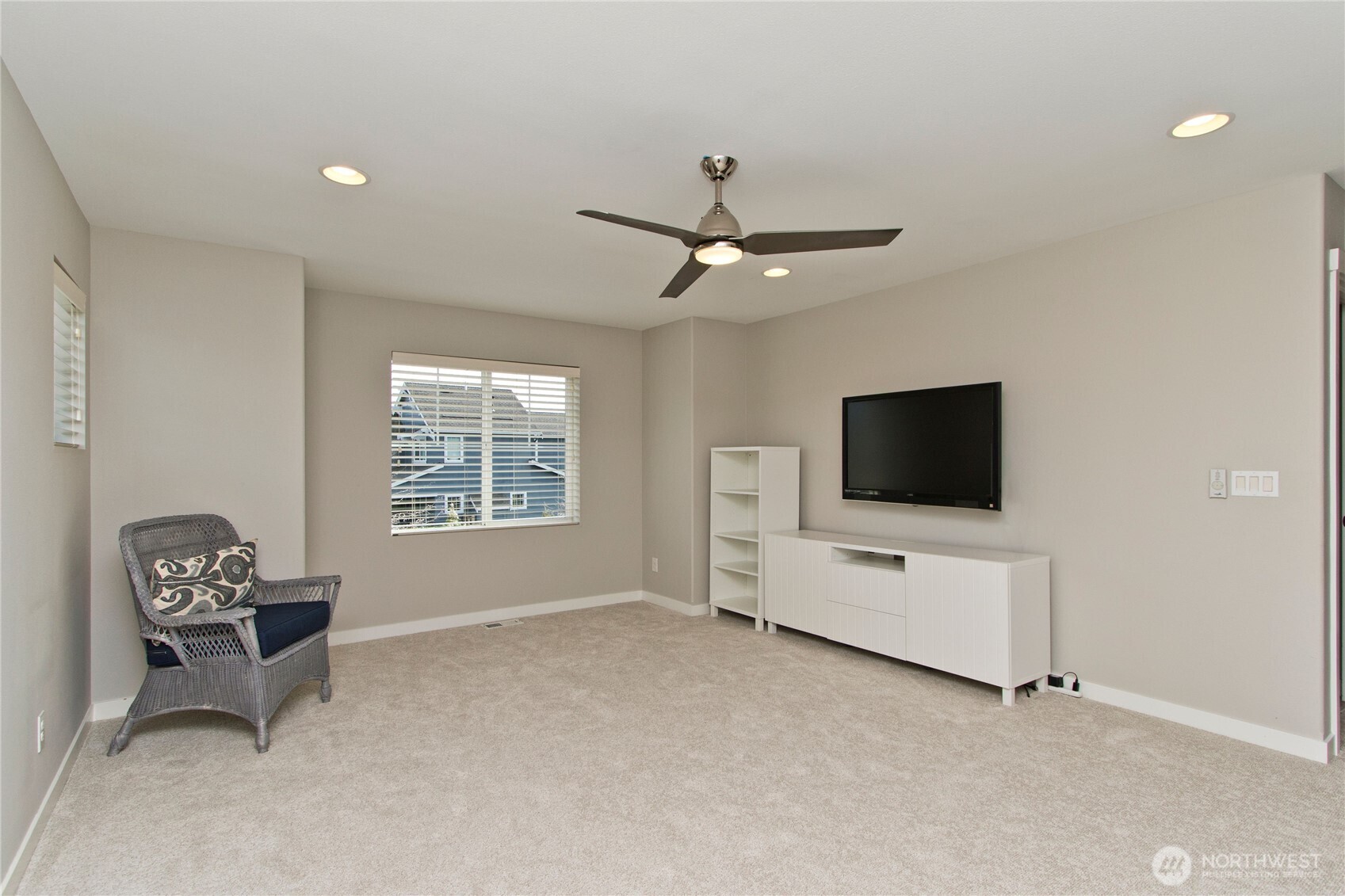 34227 SE Nye Street , Snoqualmie, WA 98065