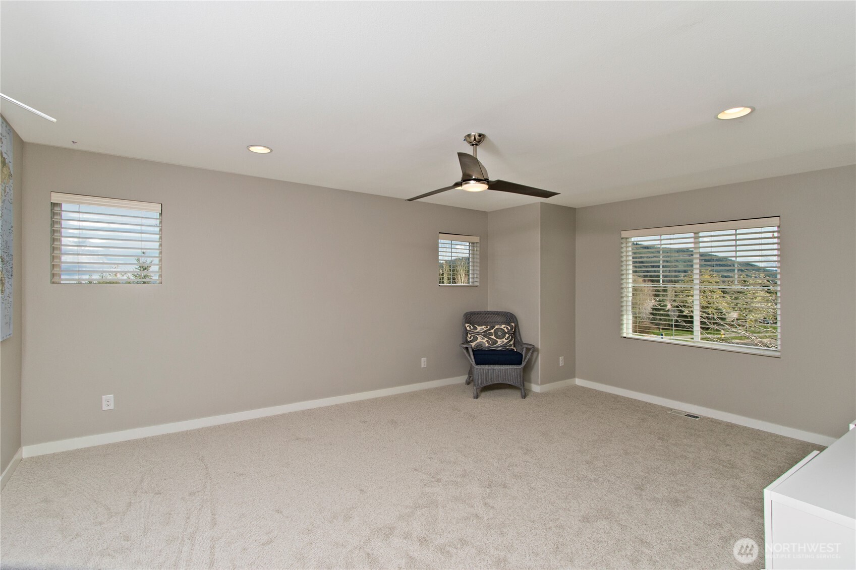 34227 SE Nye Street , Snoqualmie, WA 98065