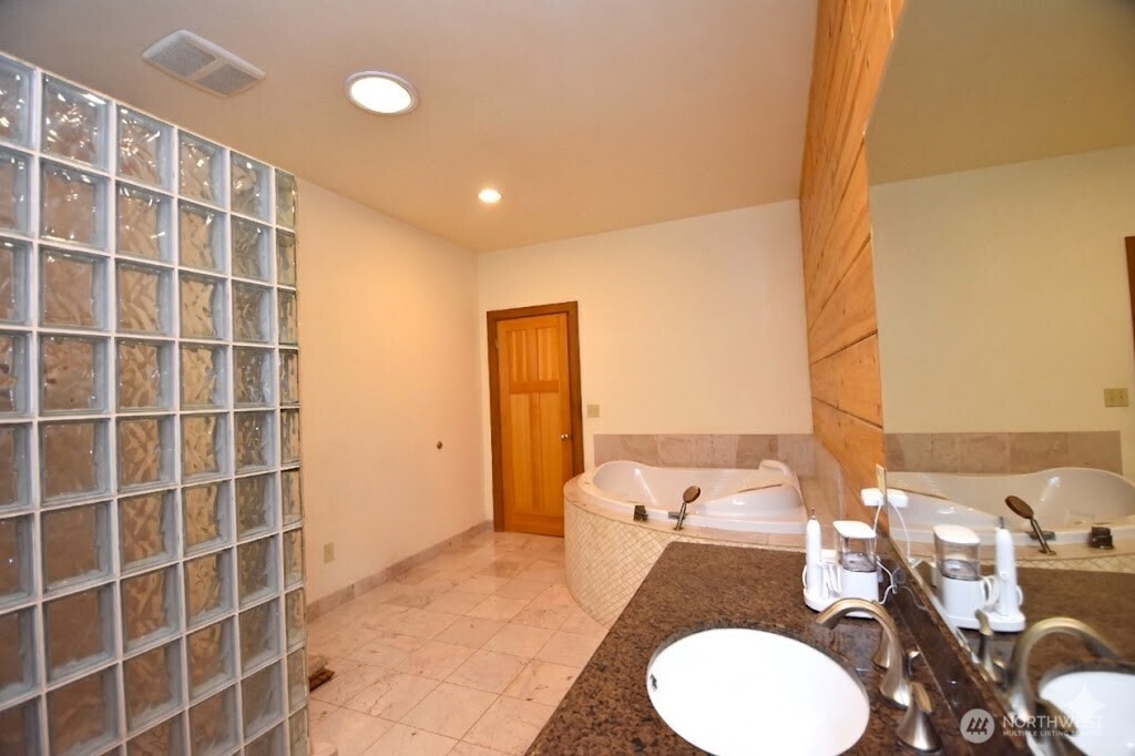 30333 Heimer Road , Arlington, WA 98223