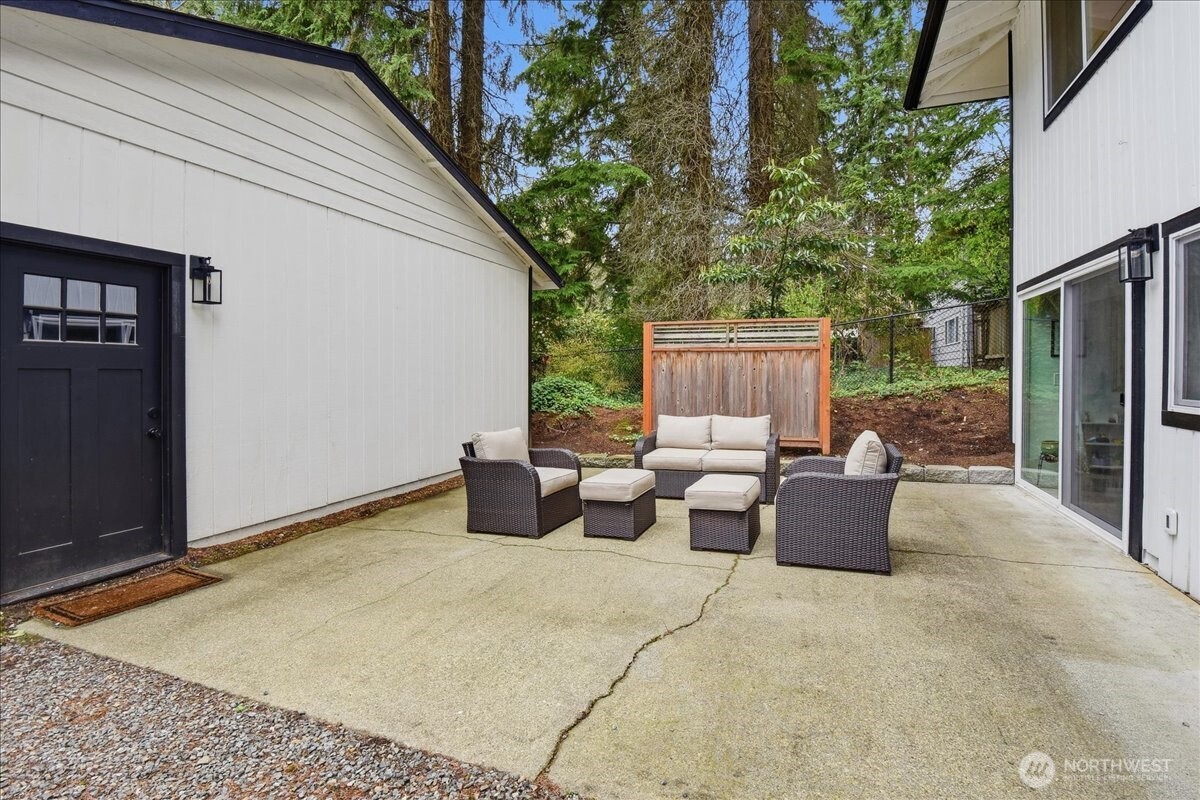 23018 35th Avenue W, Brier, WA 98036