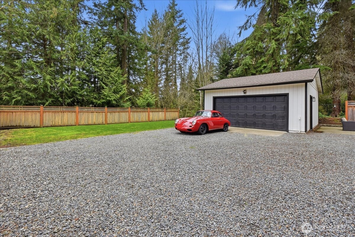 23018 35th Avenue W, Brier, WA 98036