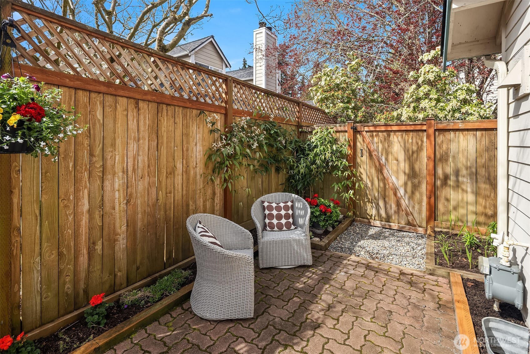 7803 196th Street SW #C, Edmonds, WA 98026
