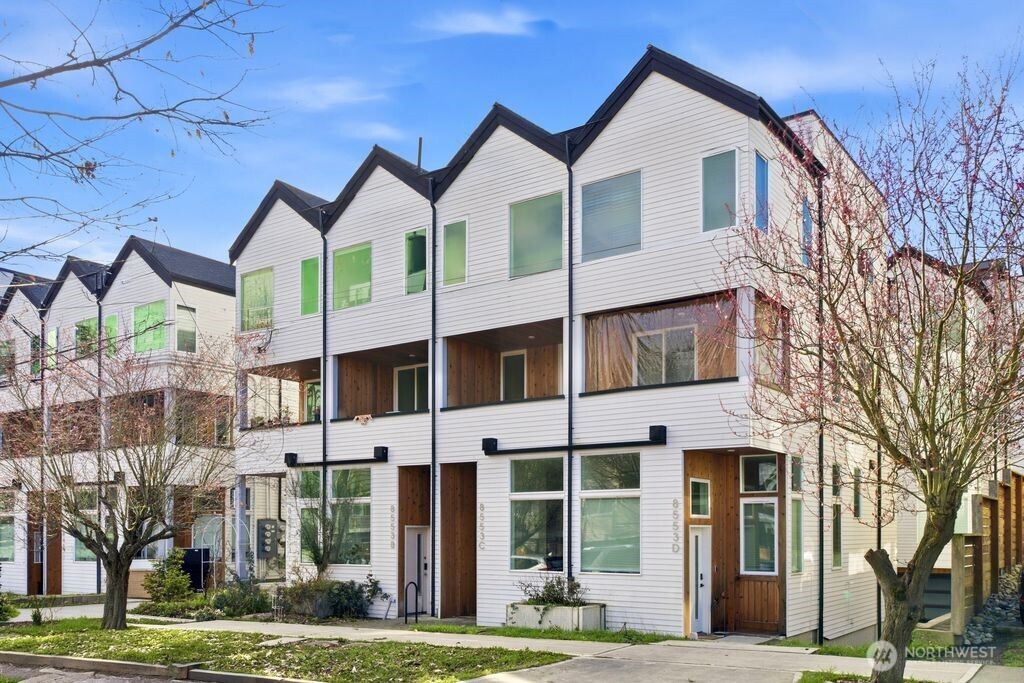 8553 Midvale Avenue N #C, Seattle, WA 98103