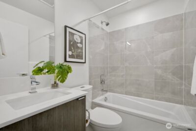 8553 Midvale Avenue N #C, Seattle, WA 98103 - Photo 11