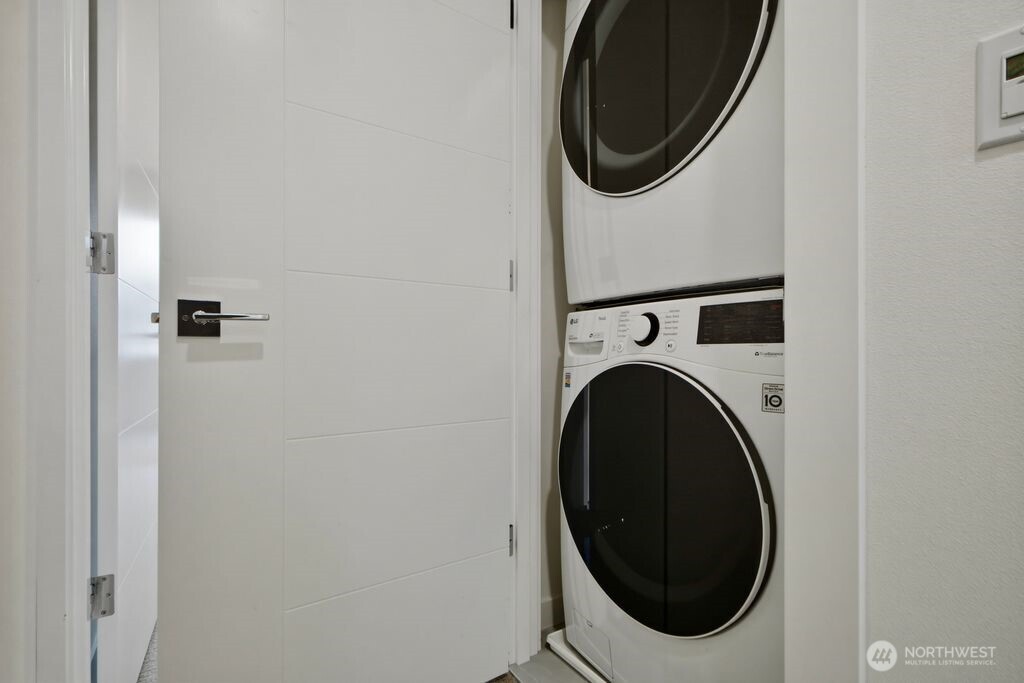 8553 Midvale Avenue N #C, Seattle, WA 98103