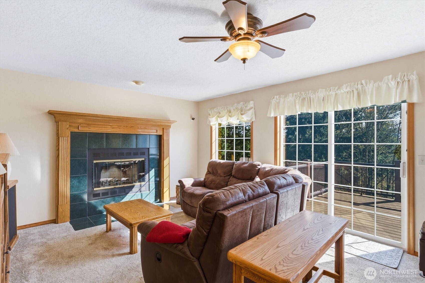 440 N Maple Hill Road , Kelso, WA 98626