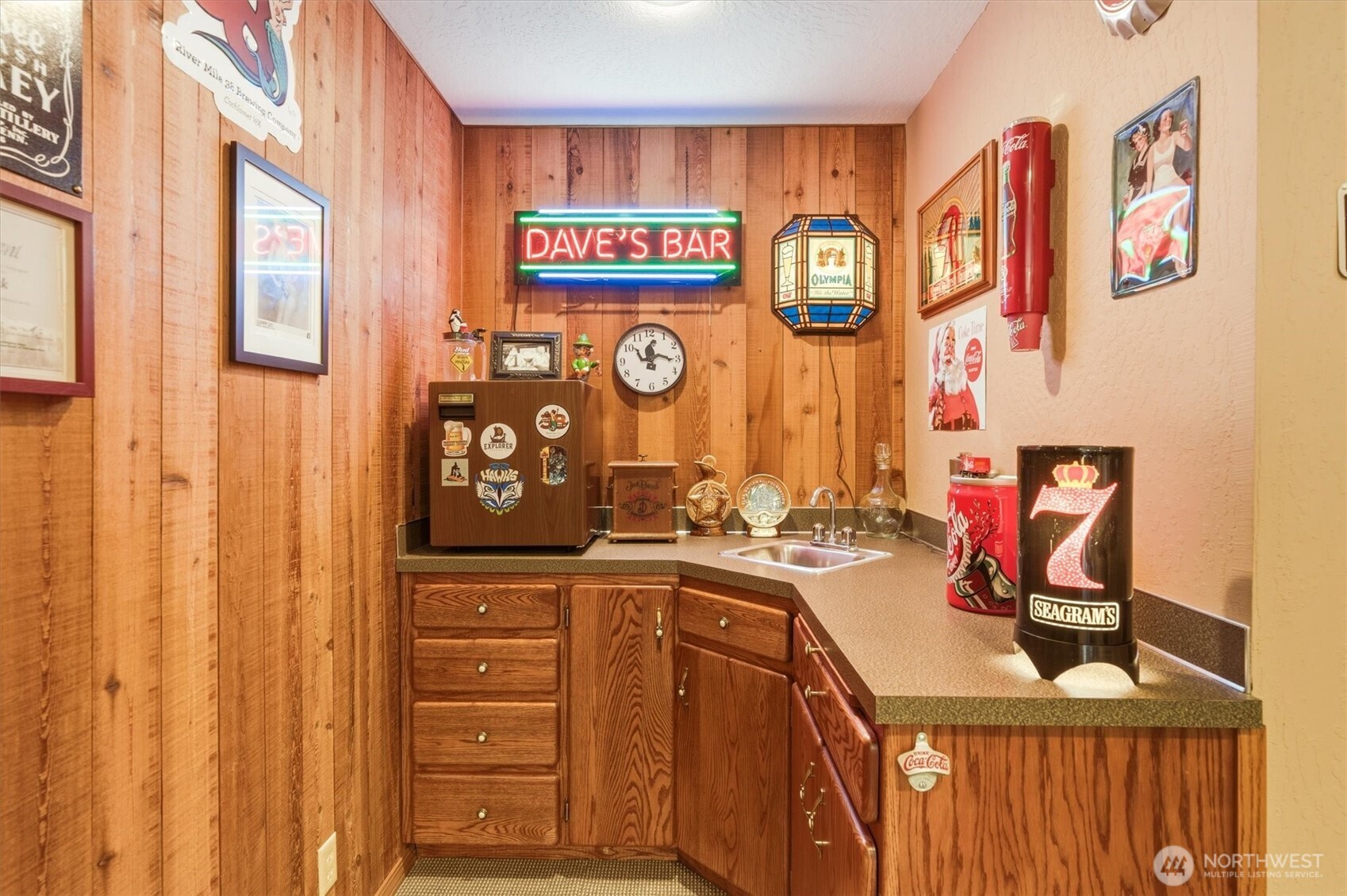 440 N Maple Hill Road , Kelso, WA 98626