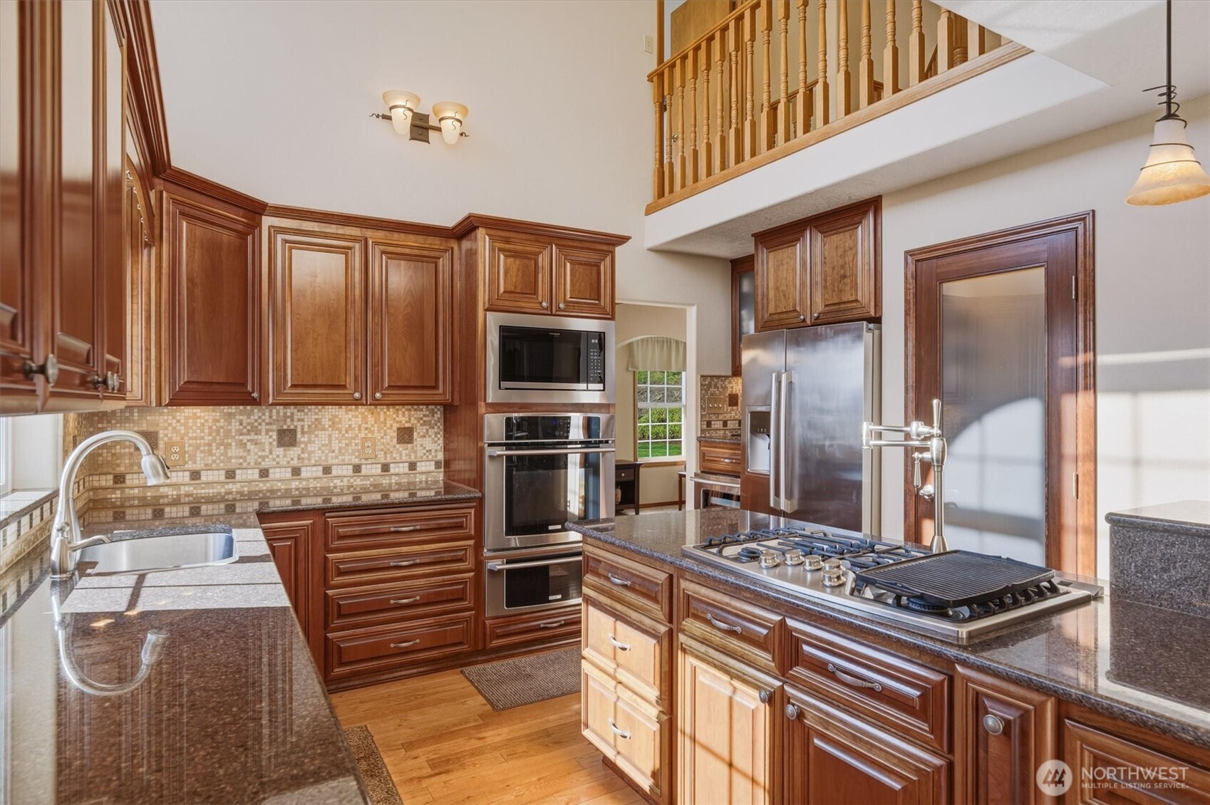 440 N Maple Hill Road , Kelso, WA 98626