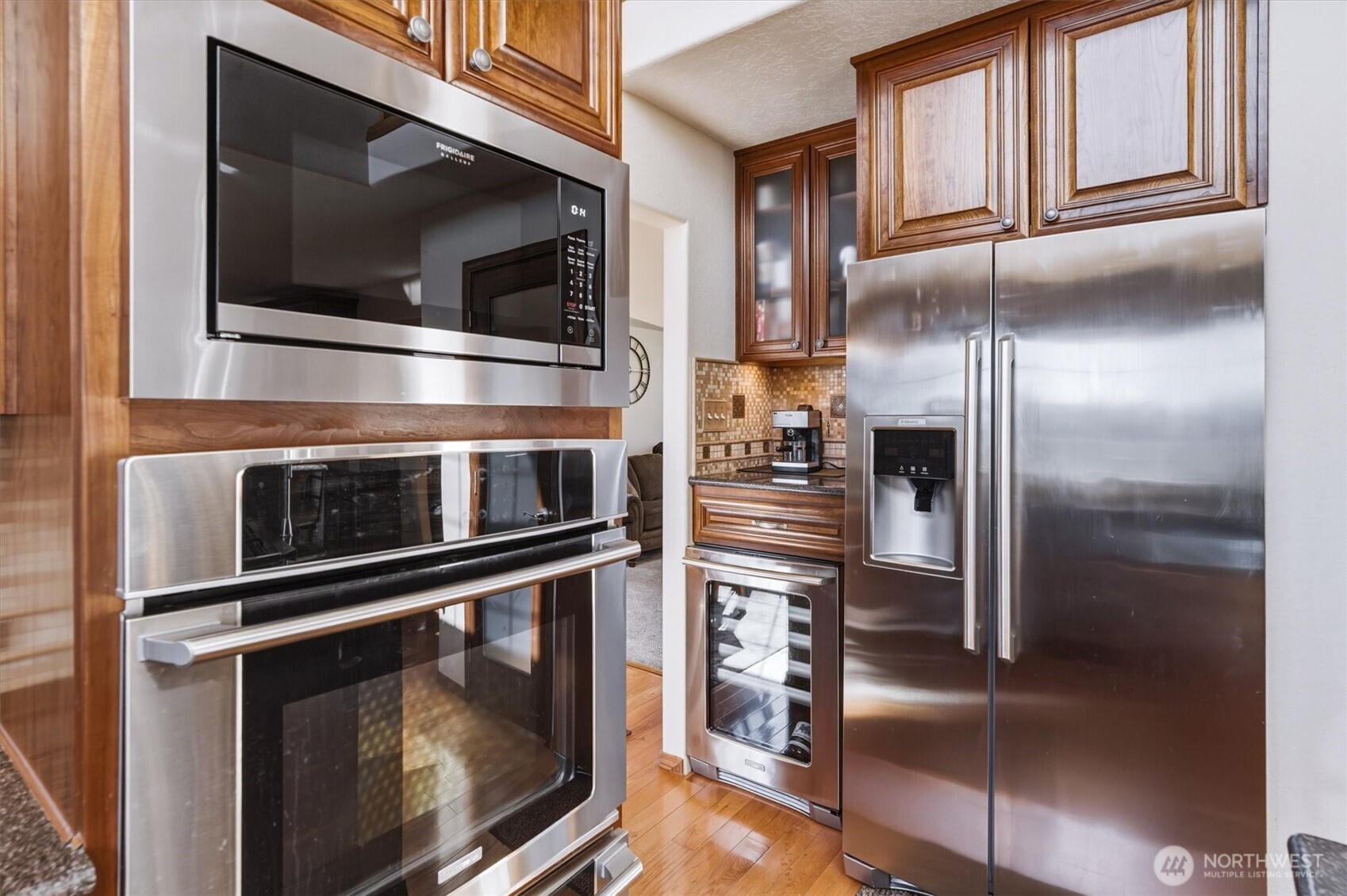 440 N Maple Hill Road , Kelso, WA 98626