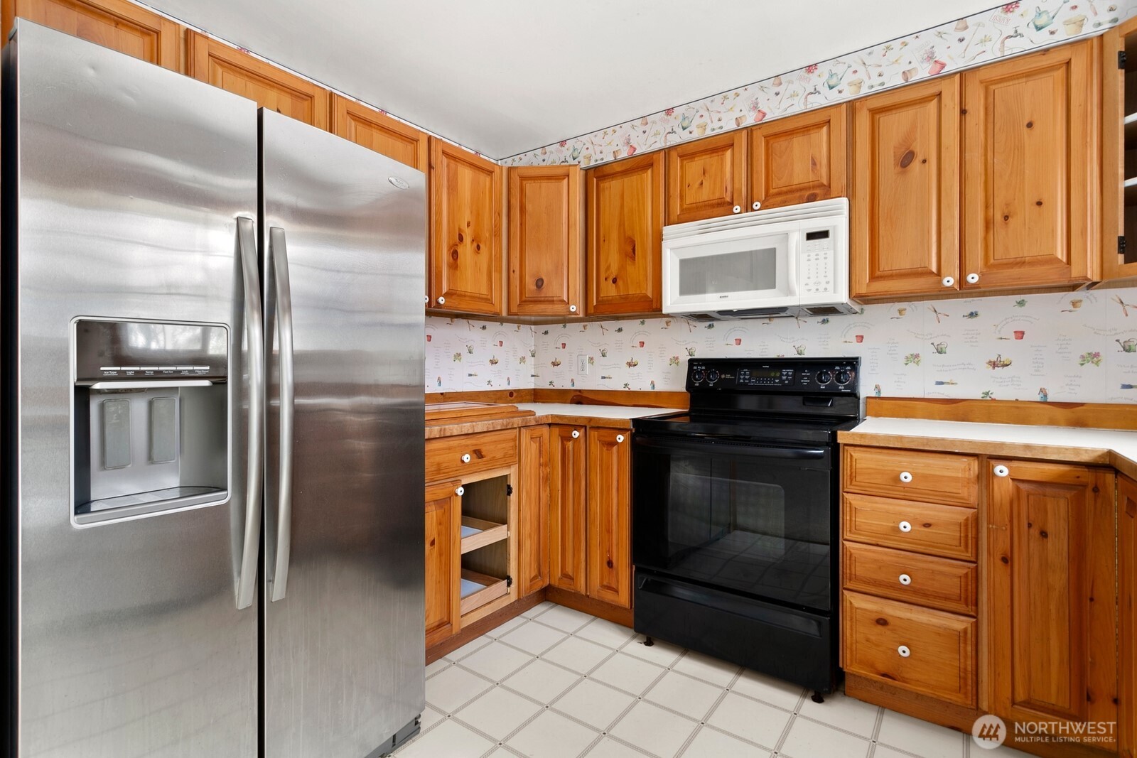 21222 33rd Ave S , SeaTac, WA 98198