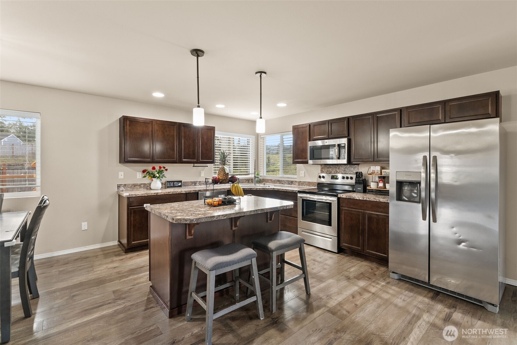 114 Lillian Lane SE, Rainier, WA 98576