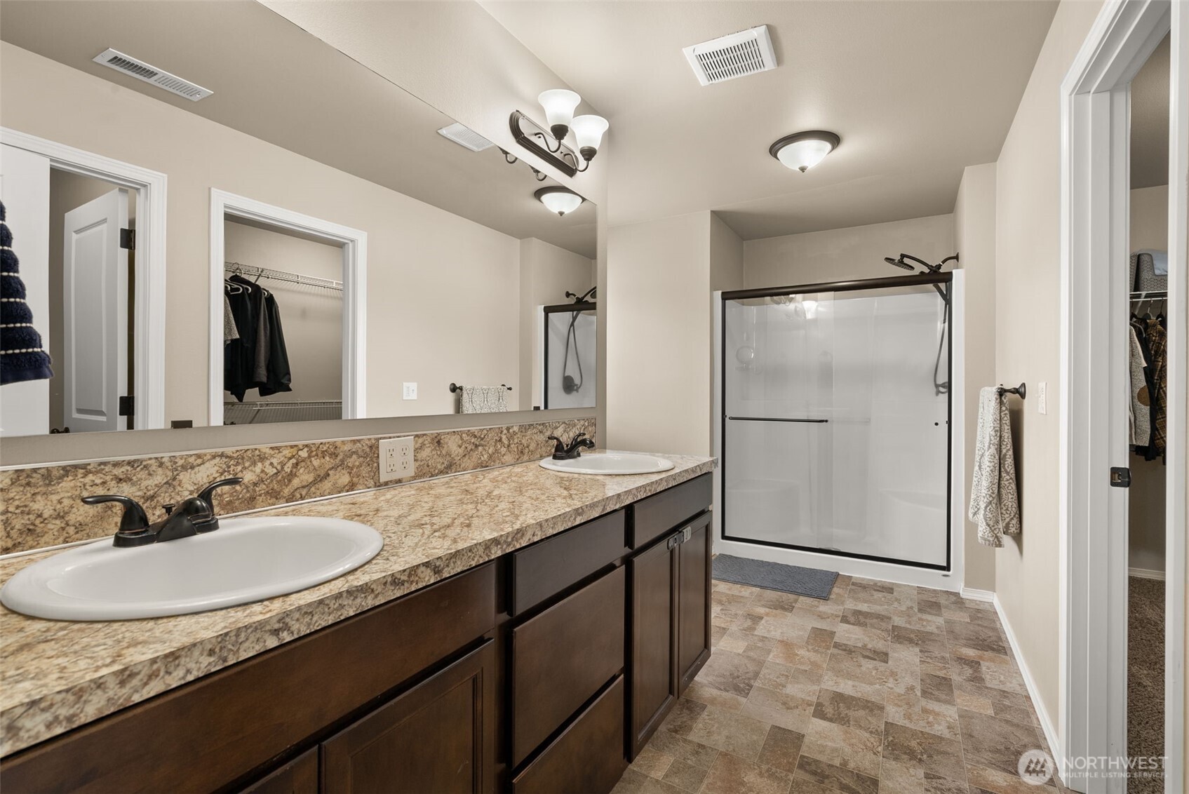 114 Lillian Lane SE, Rainier, WA 98576