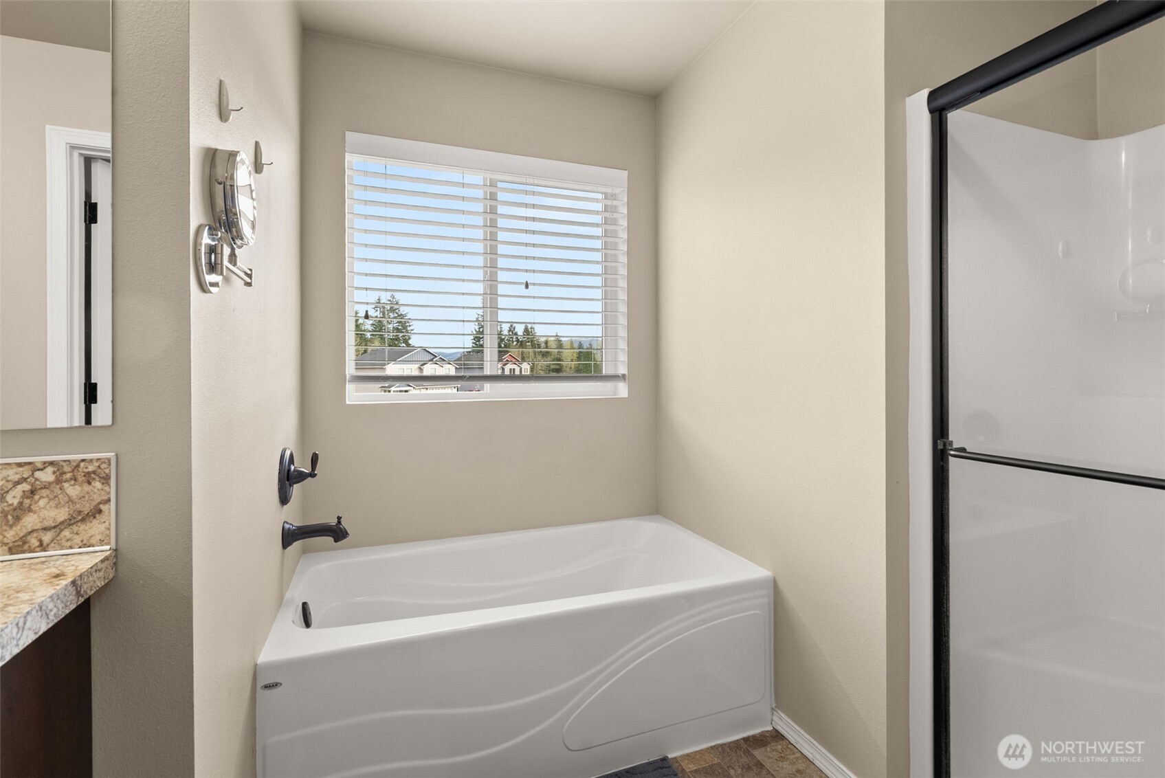 114 Lillian Lane SE, Rainier, WA 98576