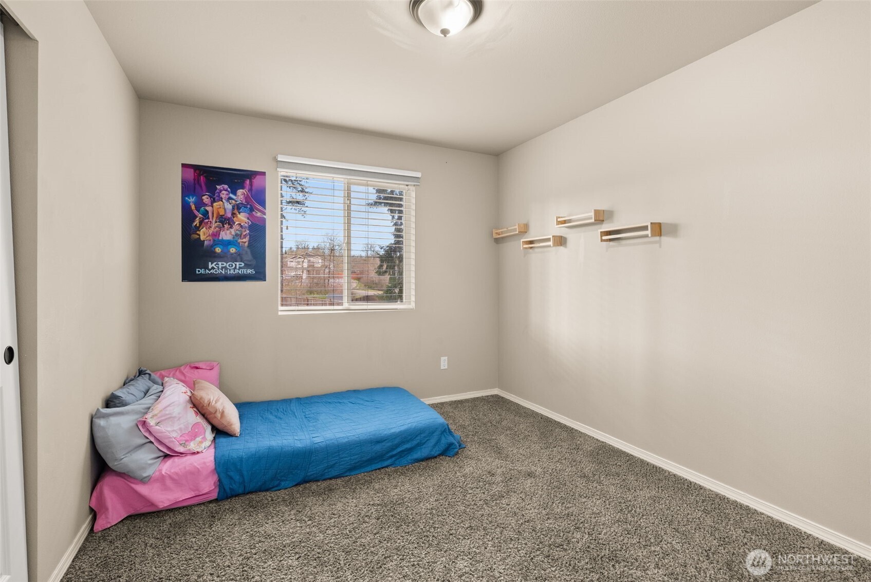 114 Lillian Lane SE, Rainier, WA 98576