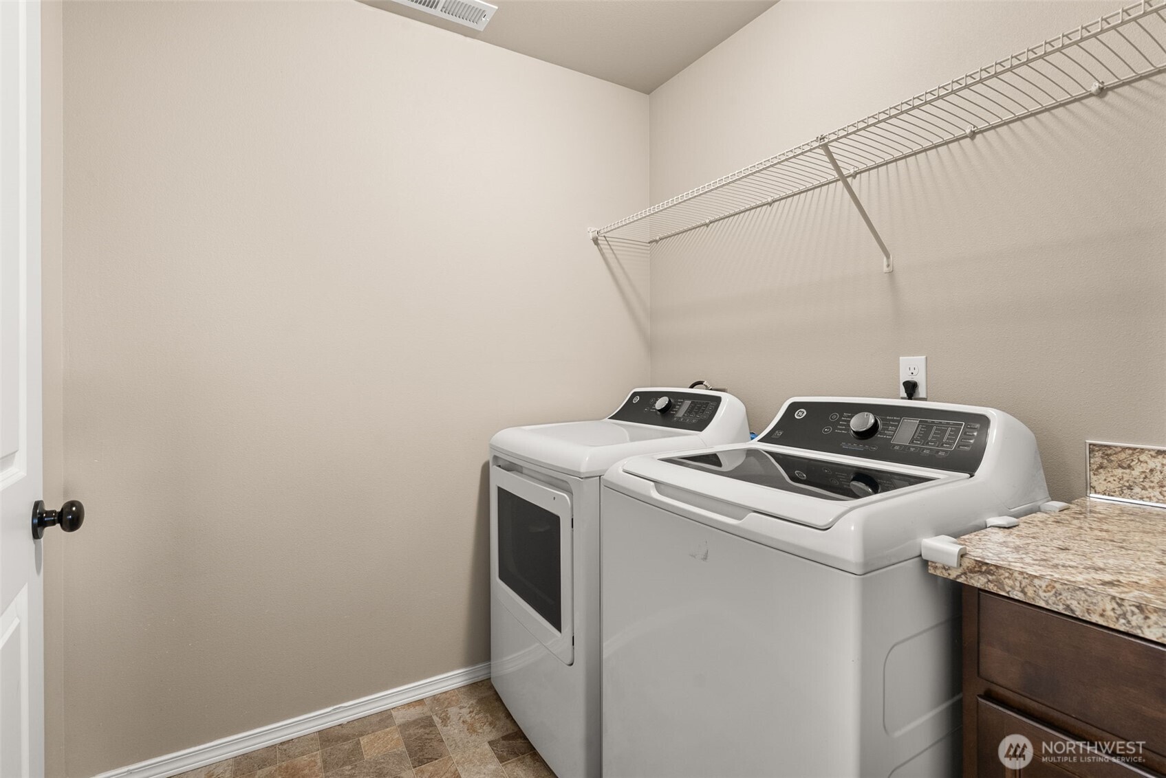 114 Lillian Lane SE, Rainier, WA 98576