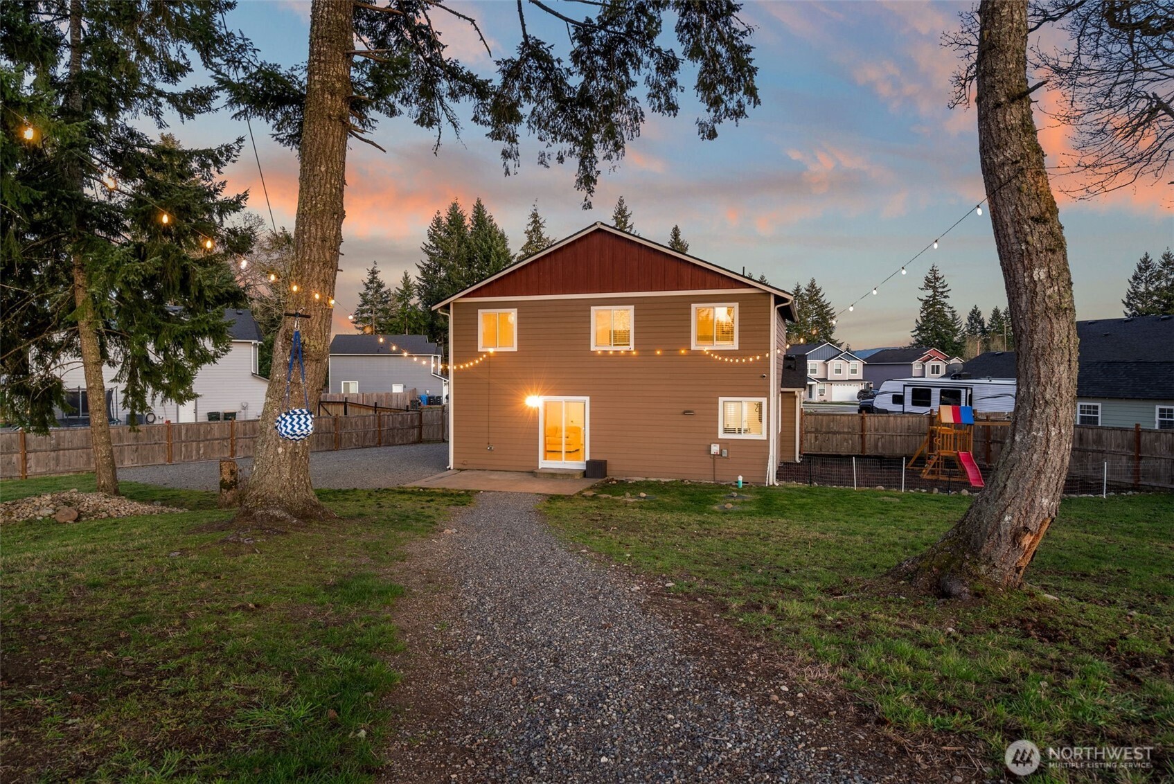 114 Lillian Lane SE, Rainier, WA 98576