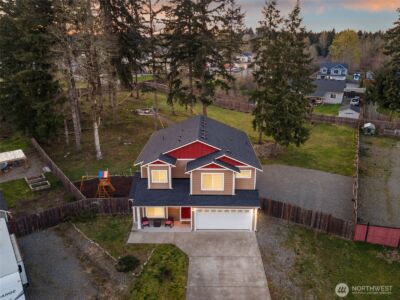 114 Lillian Lane SE, Rainier, WA 98576 - Photo 1