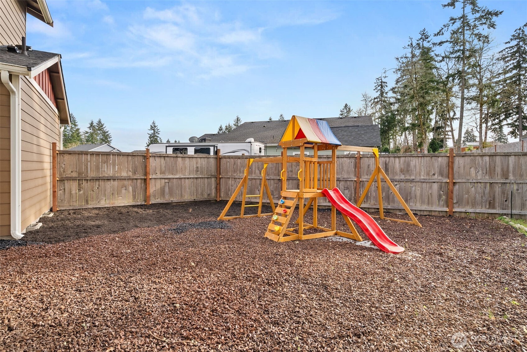 114 Lillian Lane SE, Rainier, WA 98576