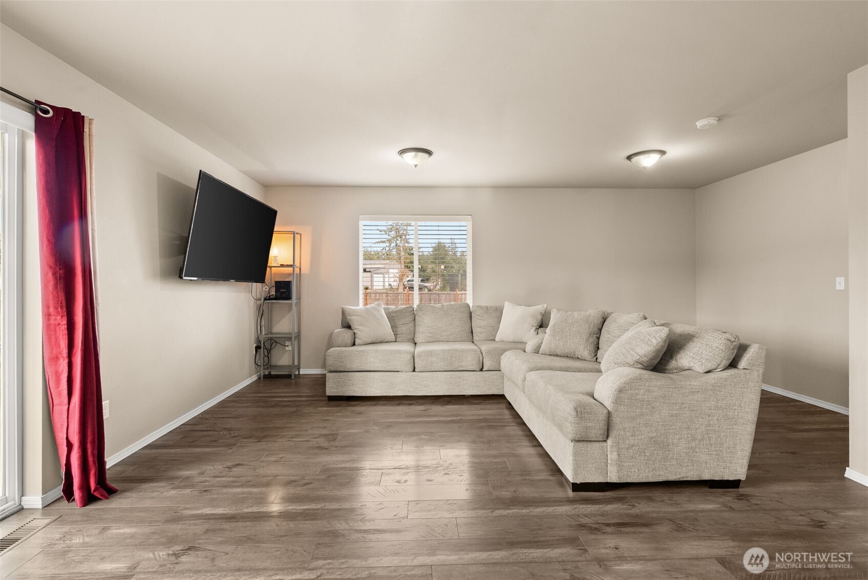 114 Lillian Lane SE, Rainier, WA 98576