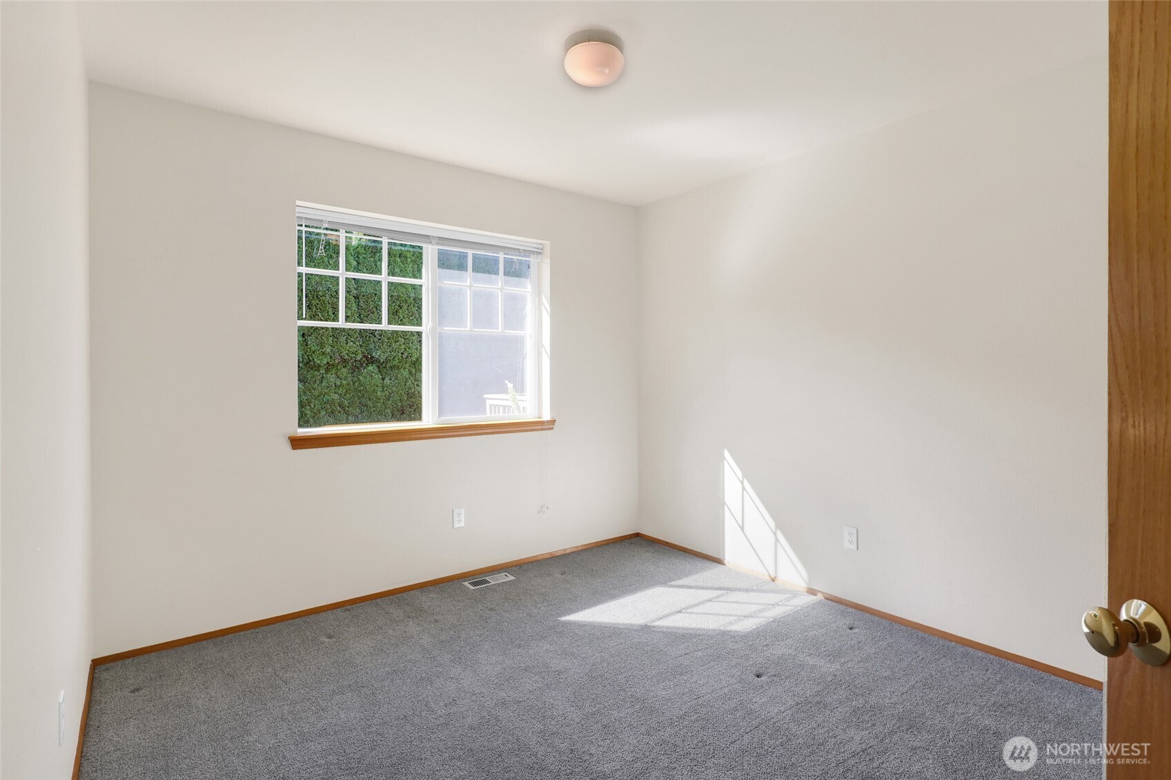 2911 St Paul Street , Bellingham, WA 98226