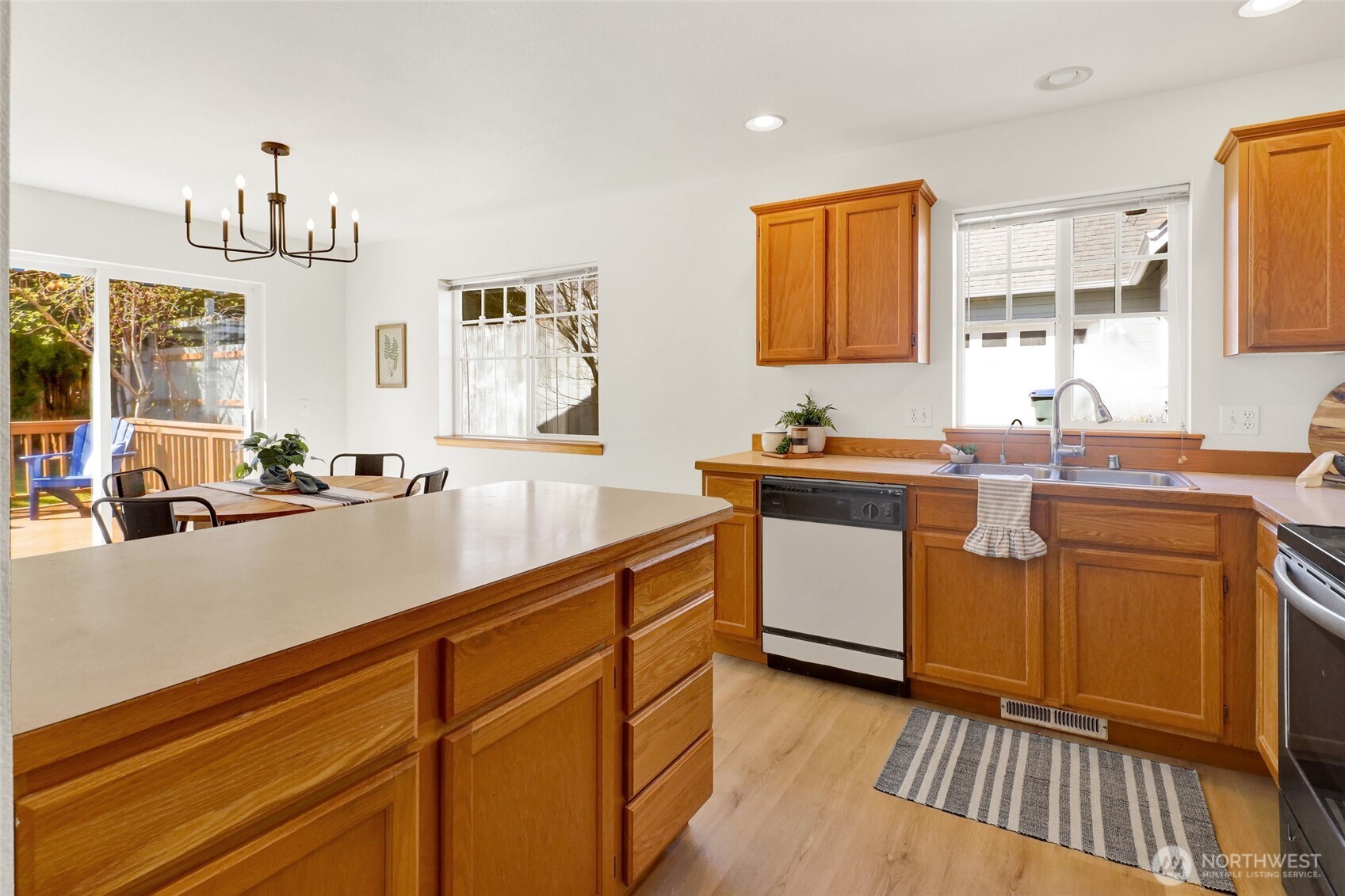 2911 St Paul Street , Bellingham, WA 98226