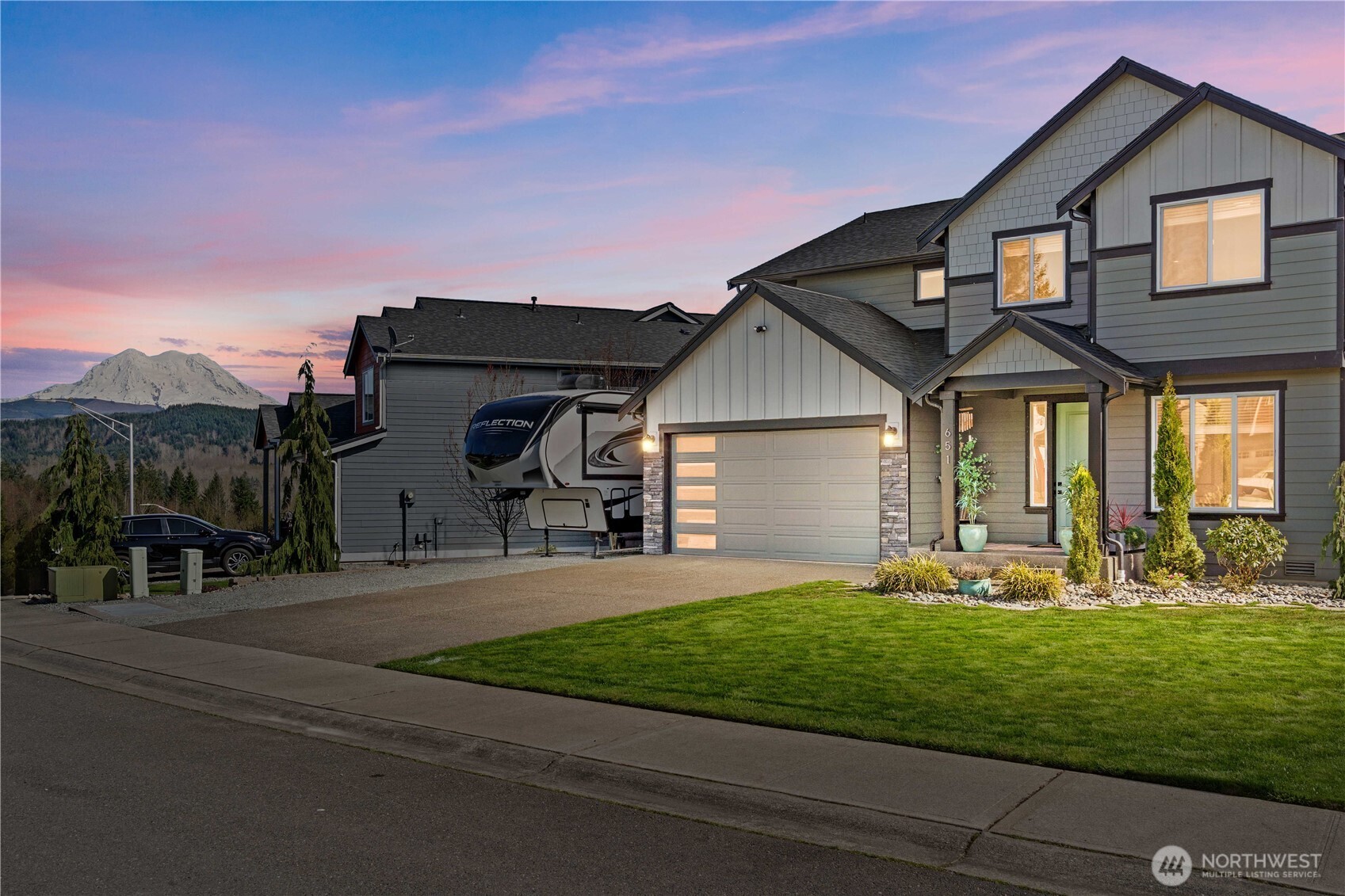 651 Joy Street , Eatonville, WA 98328