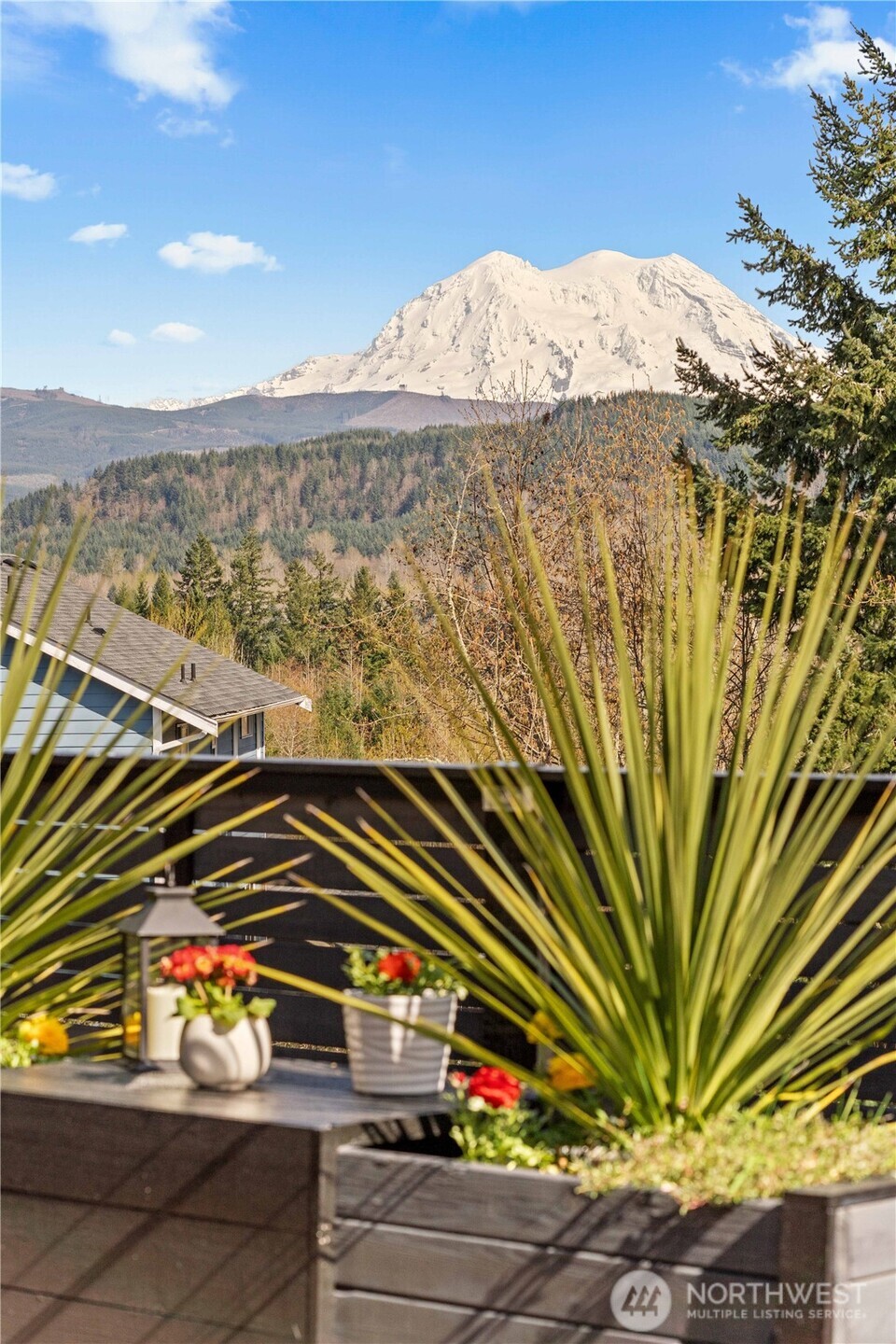 651 Joy Street , Eatonville, WA 98328