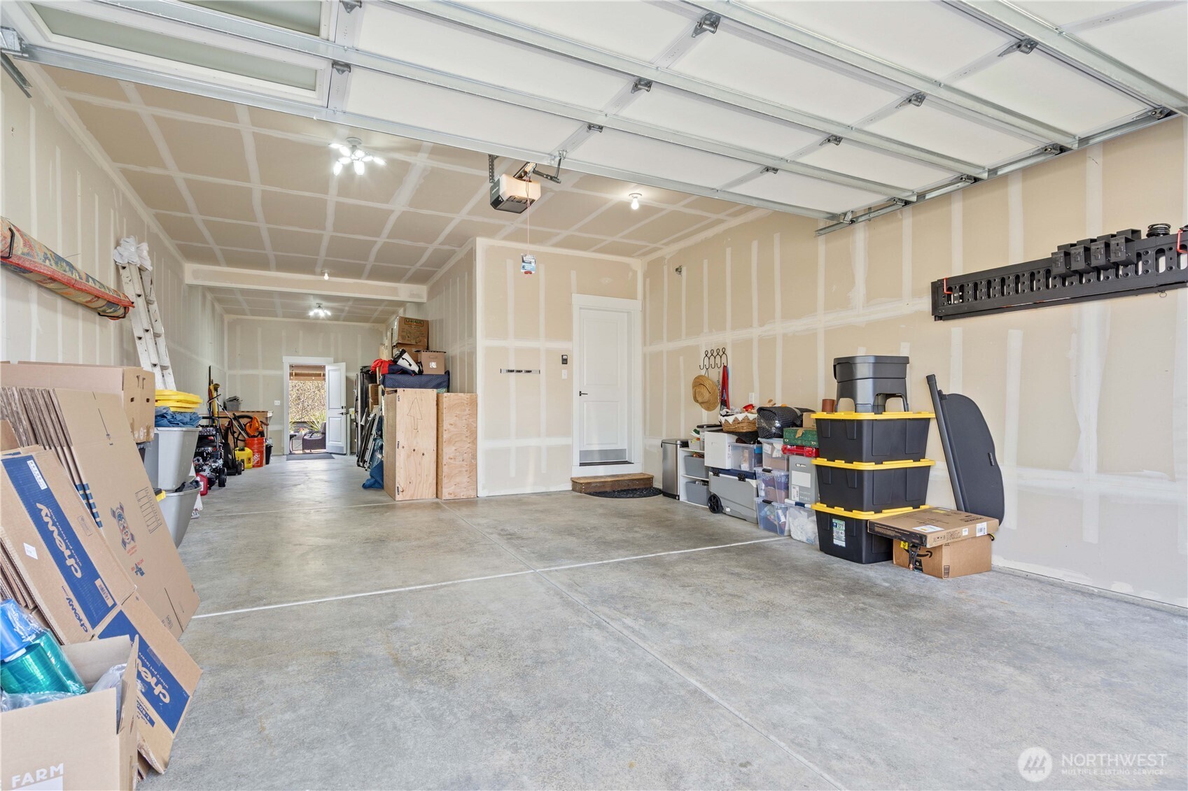 651 Joy Street , Eatonville, WA 98328