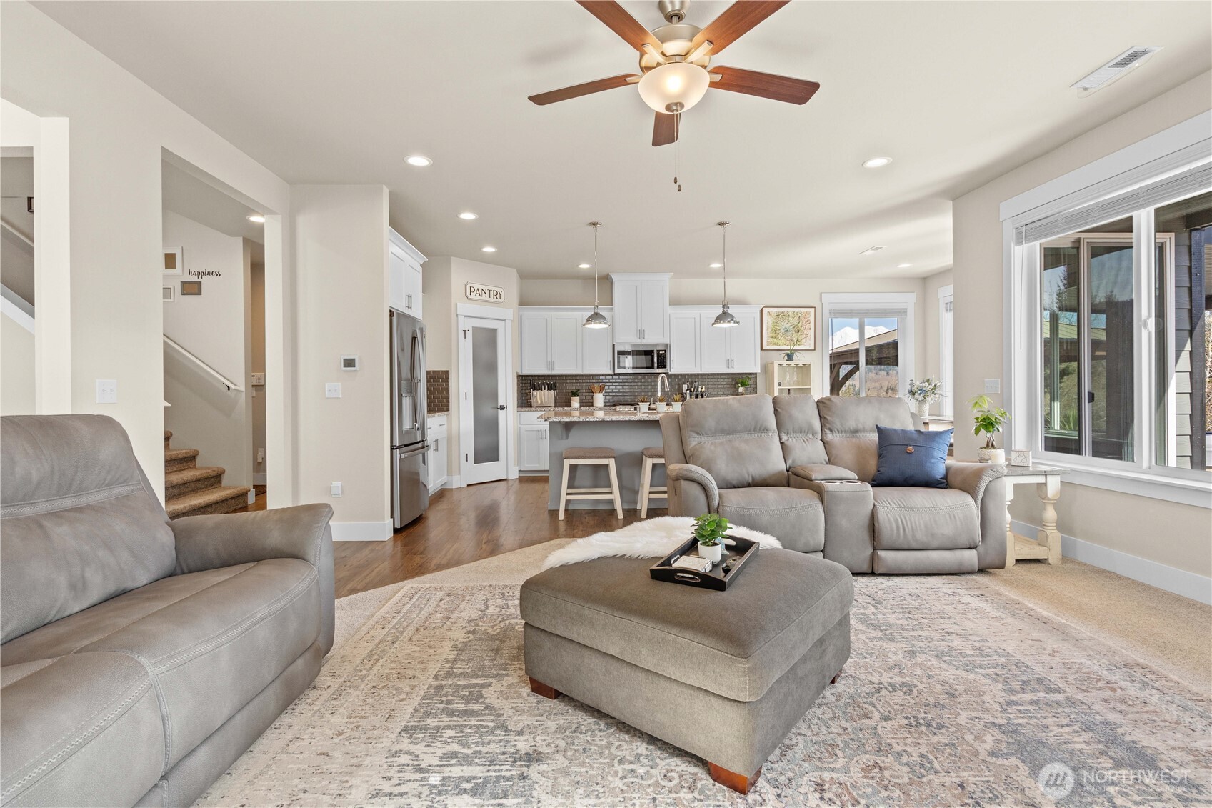 651 Joy Street , Eatonville, WA 98328