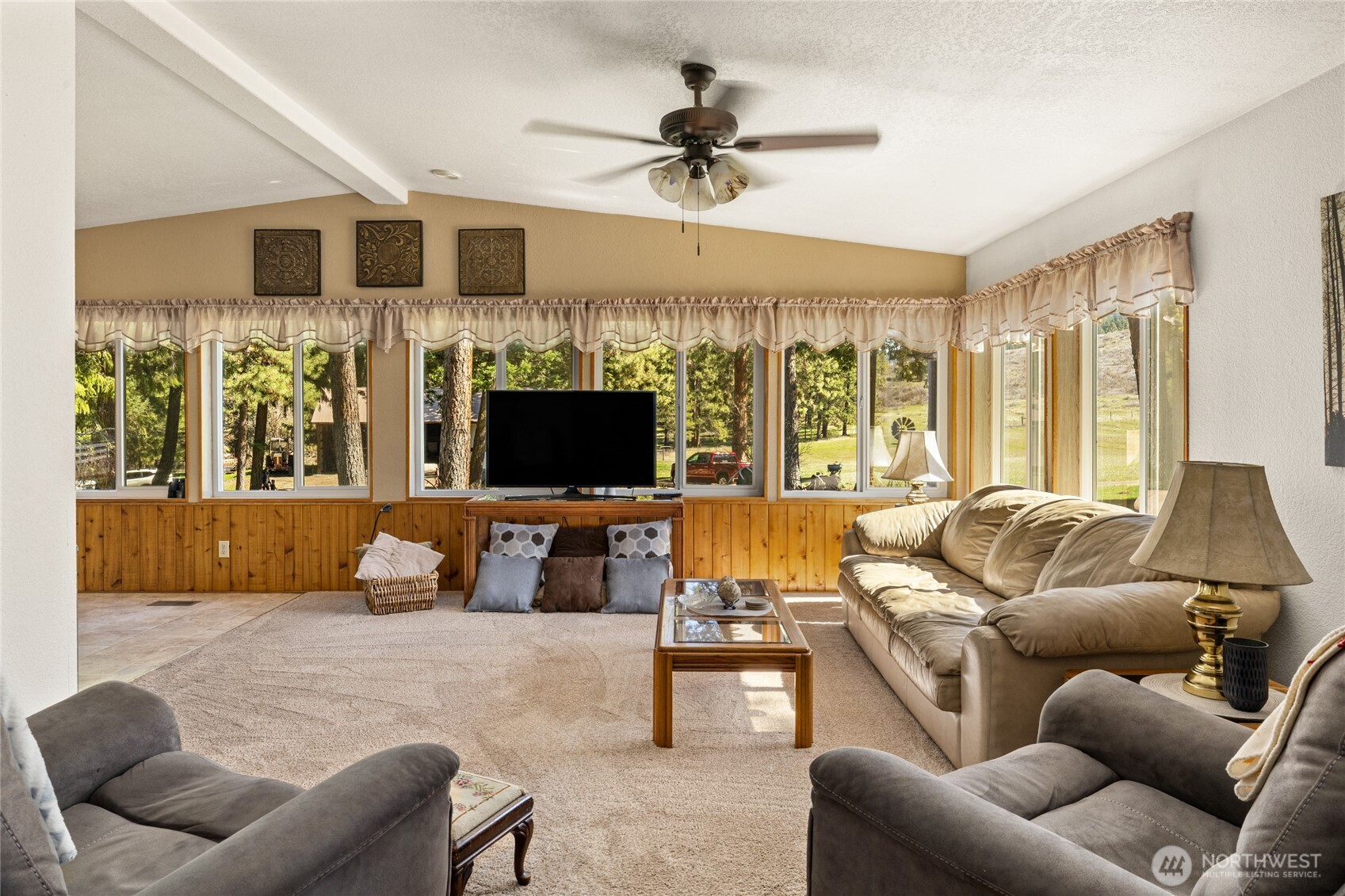 6160 Upper Peoh Point Rd , Cle Elum, WA 98922