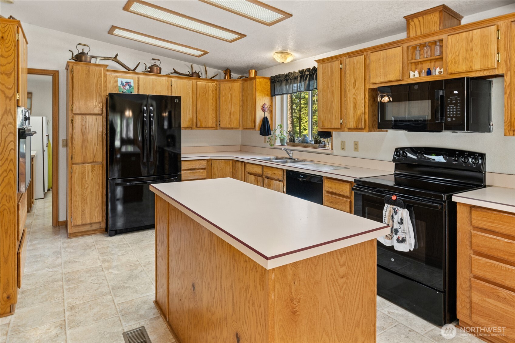 6160 Upper Peoh Point Rd , Cle Elum, WA 98922