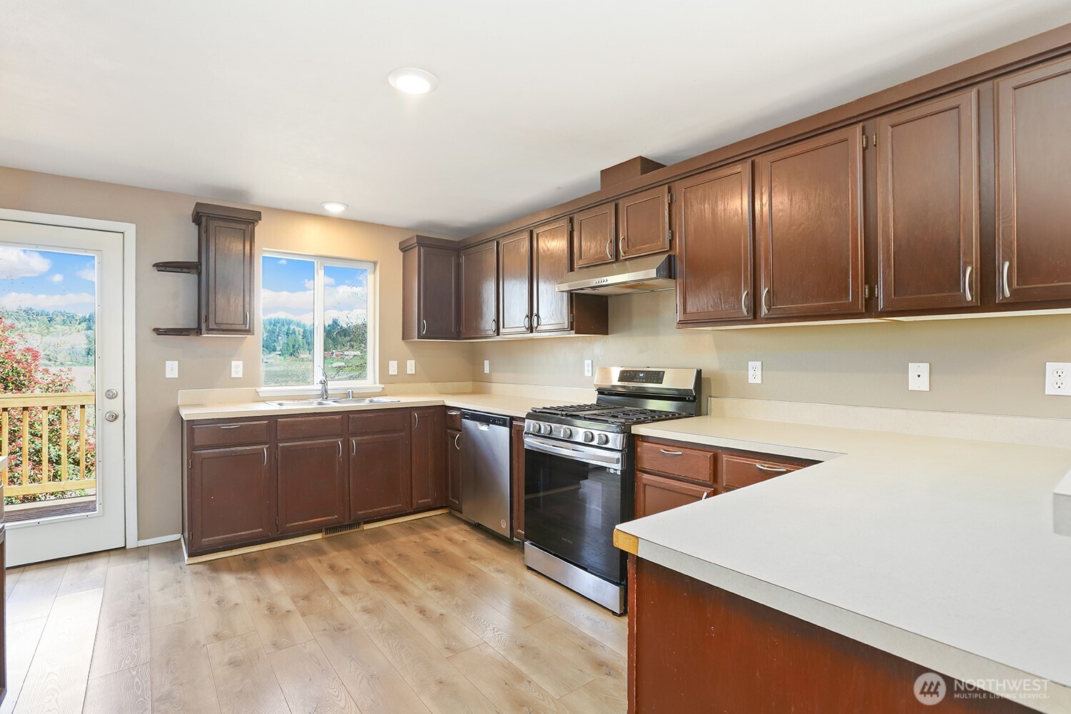 10511 66th Avenue NE, Marysville, WA 98270