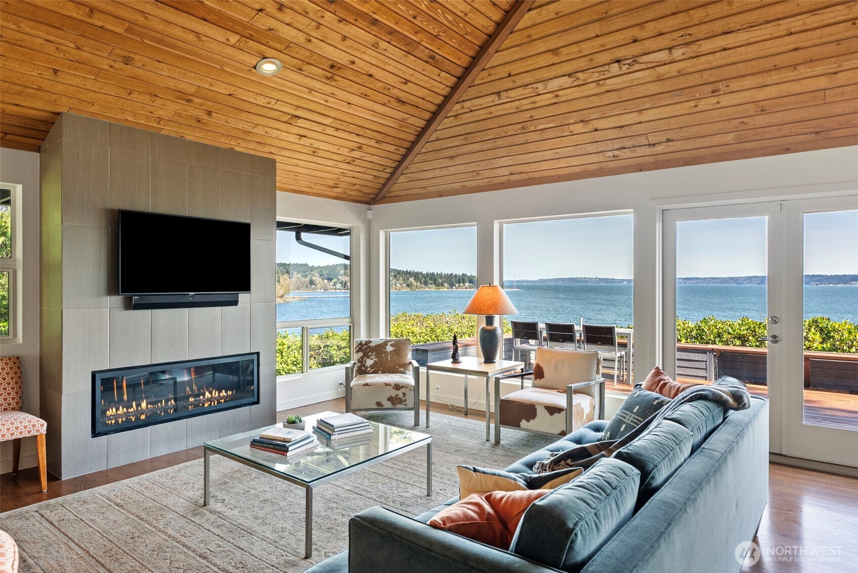 8032 SW 222nd Place , Vashon, WA 98070