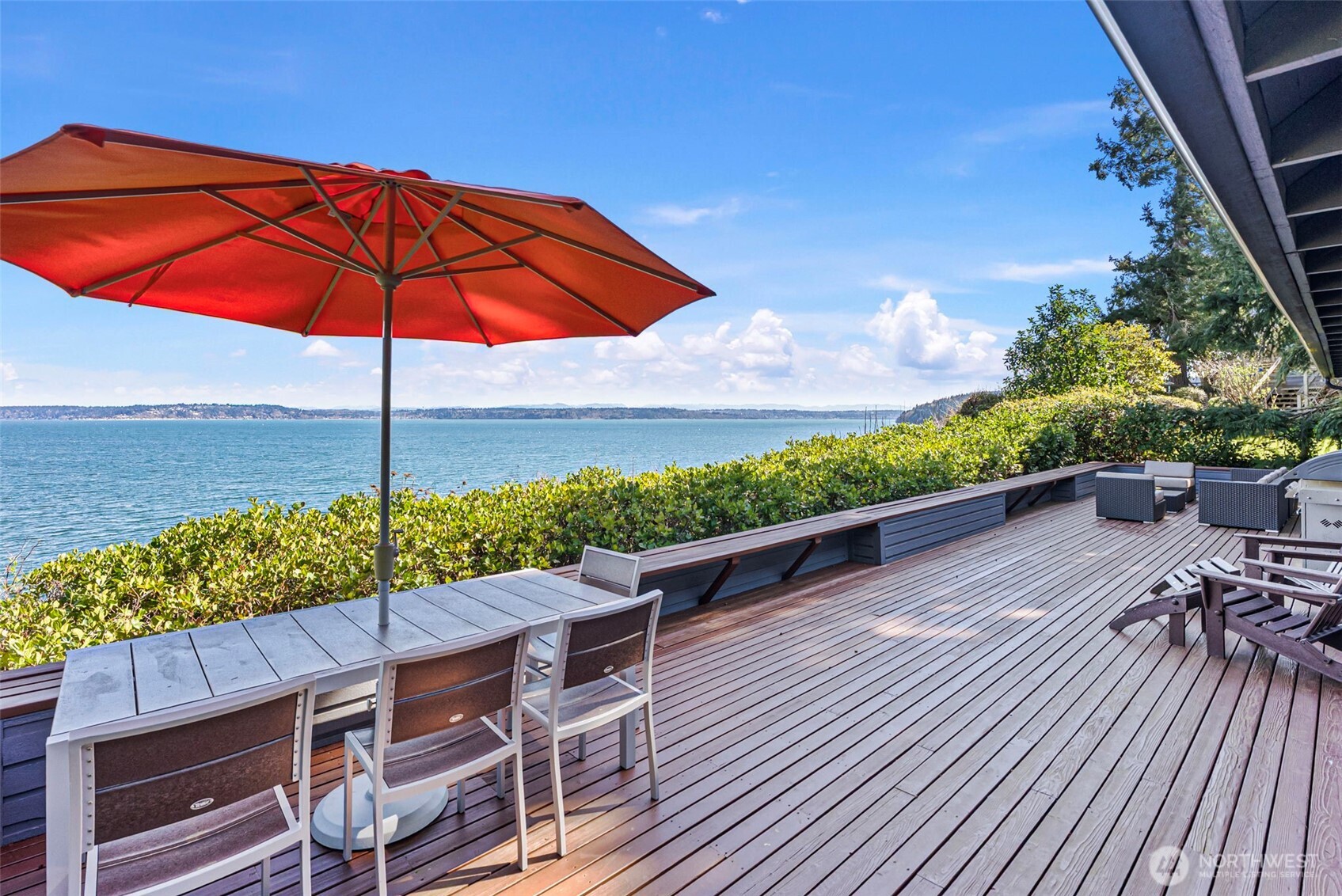 8032 SW 222nd Place , Vashon, WA 98070