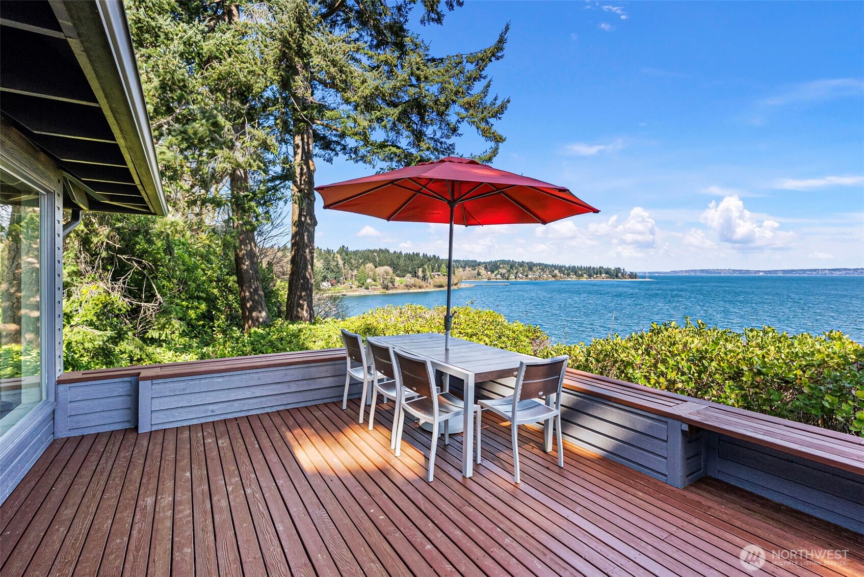 8032 SW 222nd Place , Vashon, WA 98070