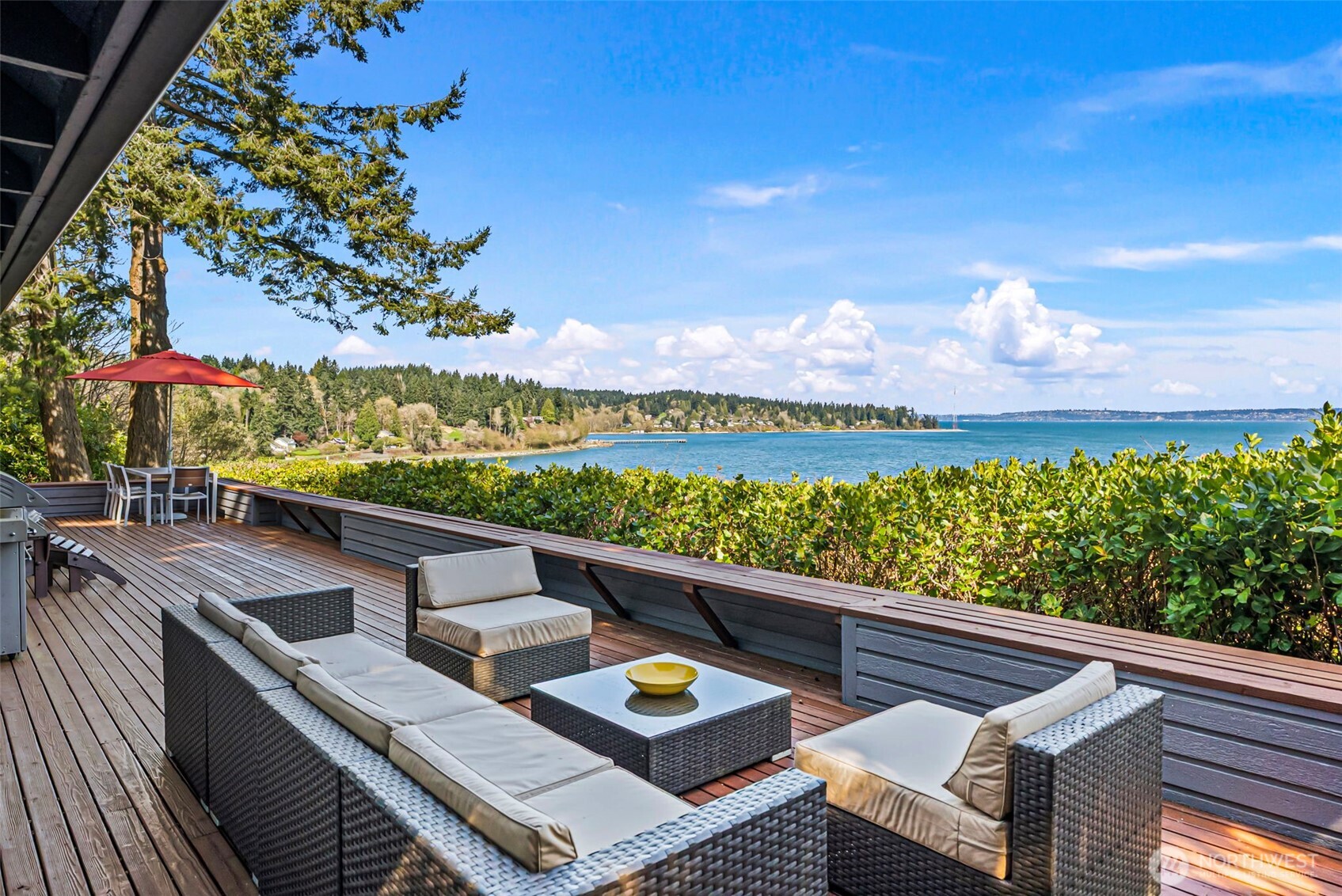 8032 SW 222nd Place , Vashon, WA 98070