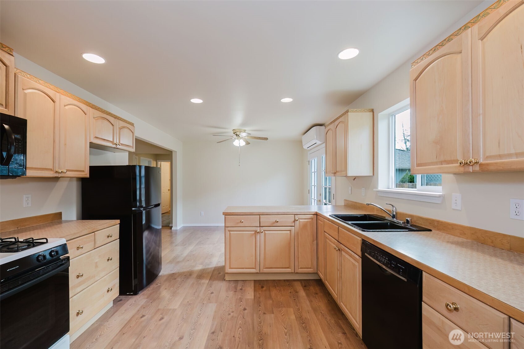 330 Flower Meadows Street , Port Orchard, WA 98366