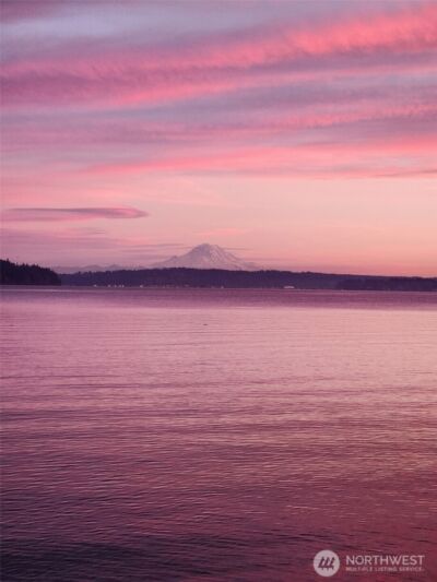 8609 E Caraway Road , Port Orchard, WA 98366