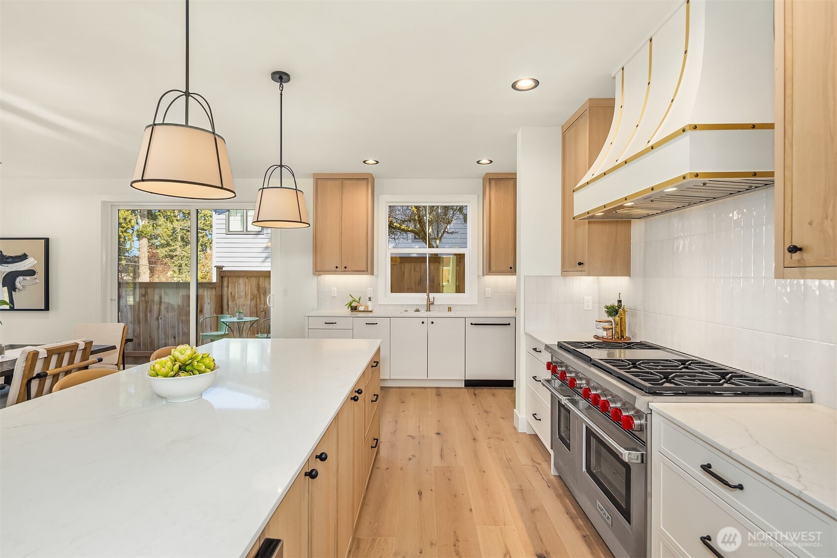 319 18th Avenue , Kirkland, WA 98033