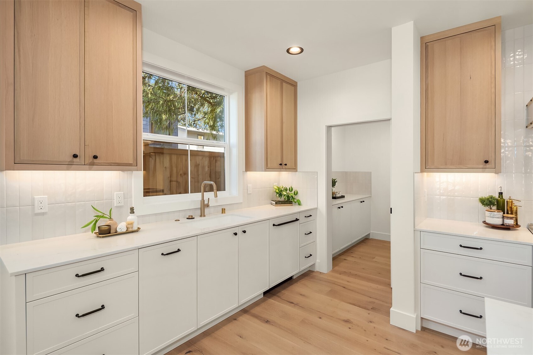 319 18th Avenue , Kirkland, WA 98033