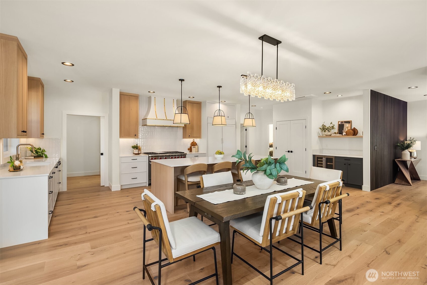 319 18th Avenue , Kirkland, WA 98033