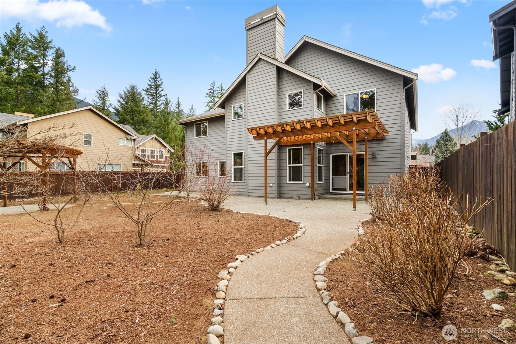 1635 Tannerwood Way SE, North Bend, WA 98045