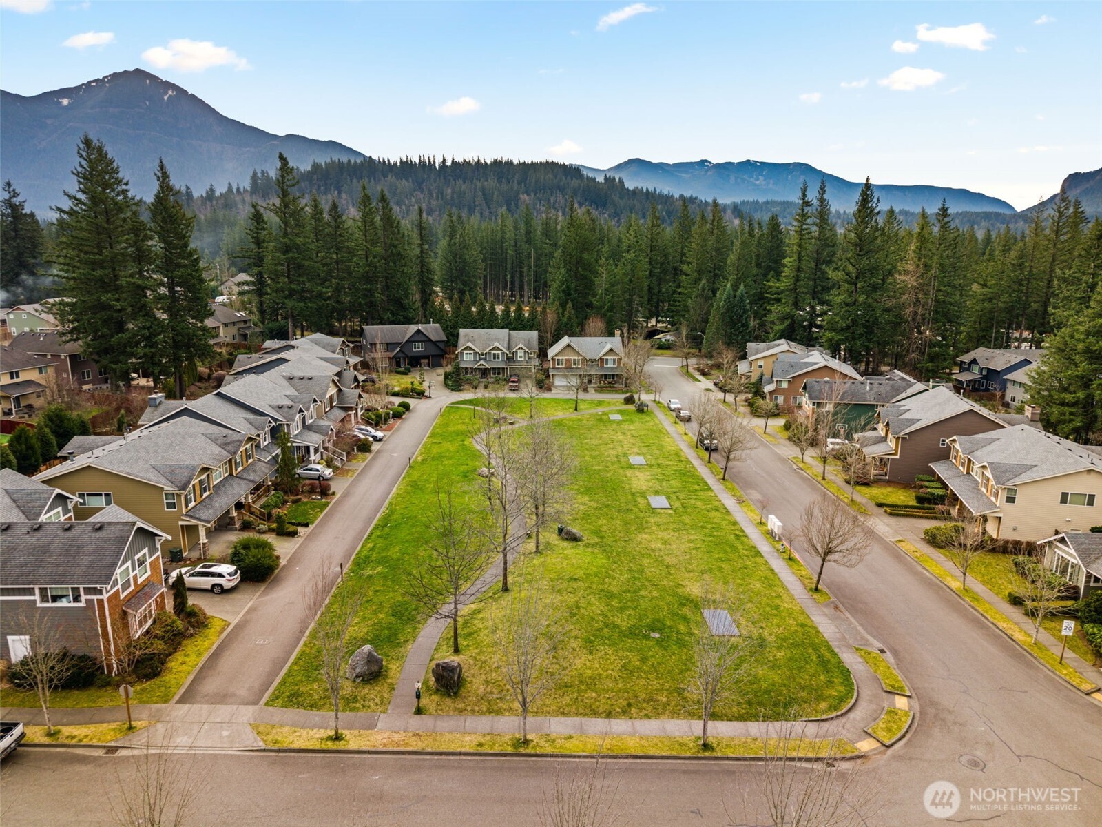 1635 Tannerwood Way SE, North Bend, WA 98045