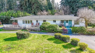191 NE McWilliams Court , Bremerton, WA 98311
