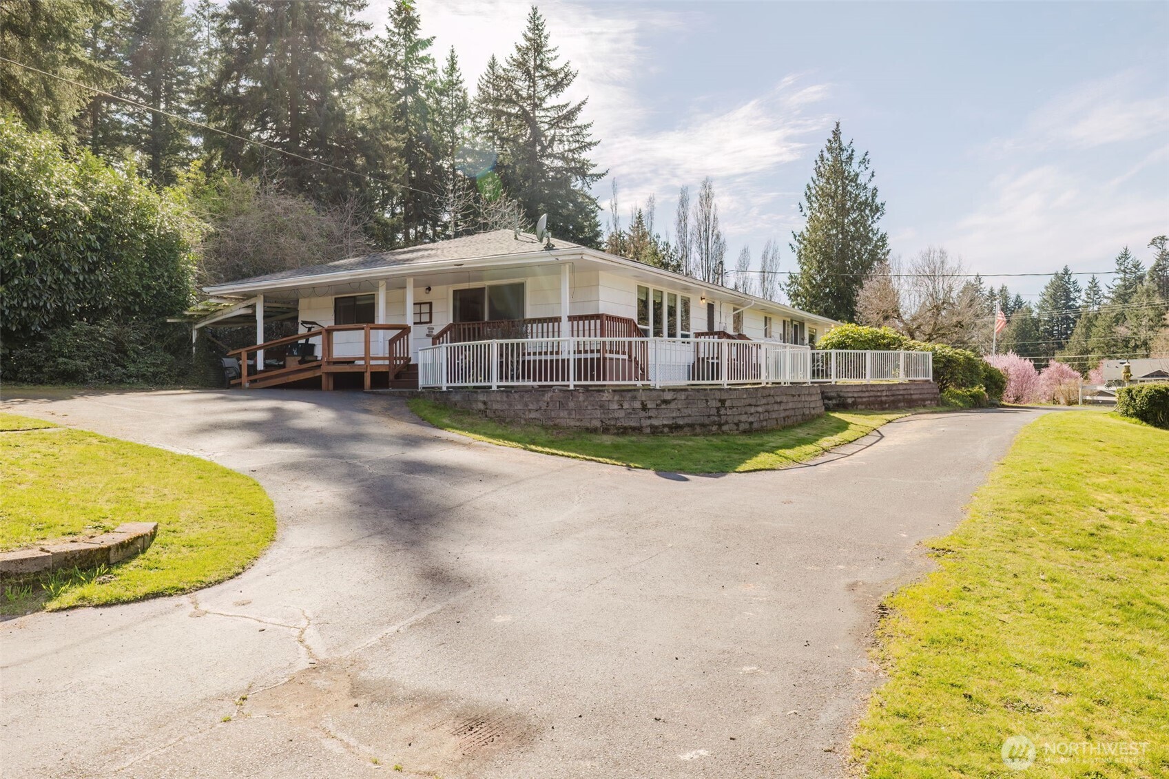 191 NE McWilliams Court , Bremerton, WA 98311